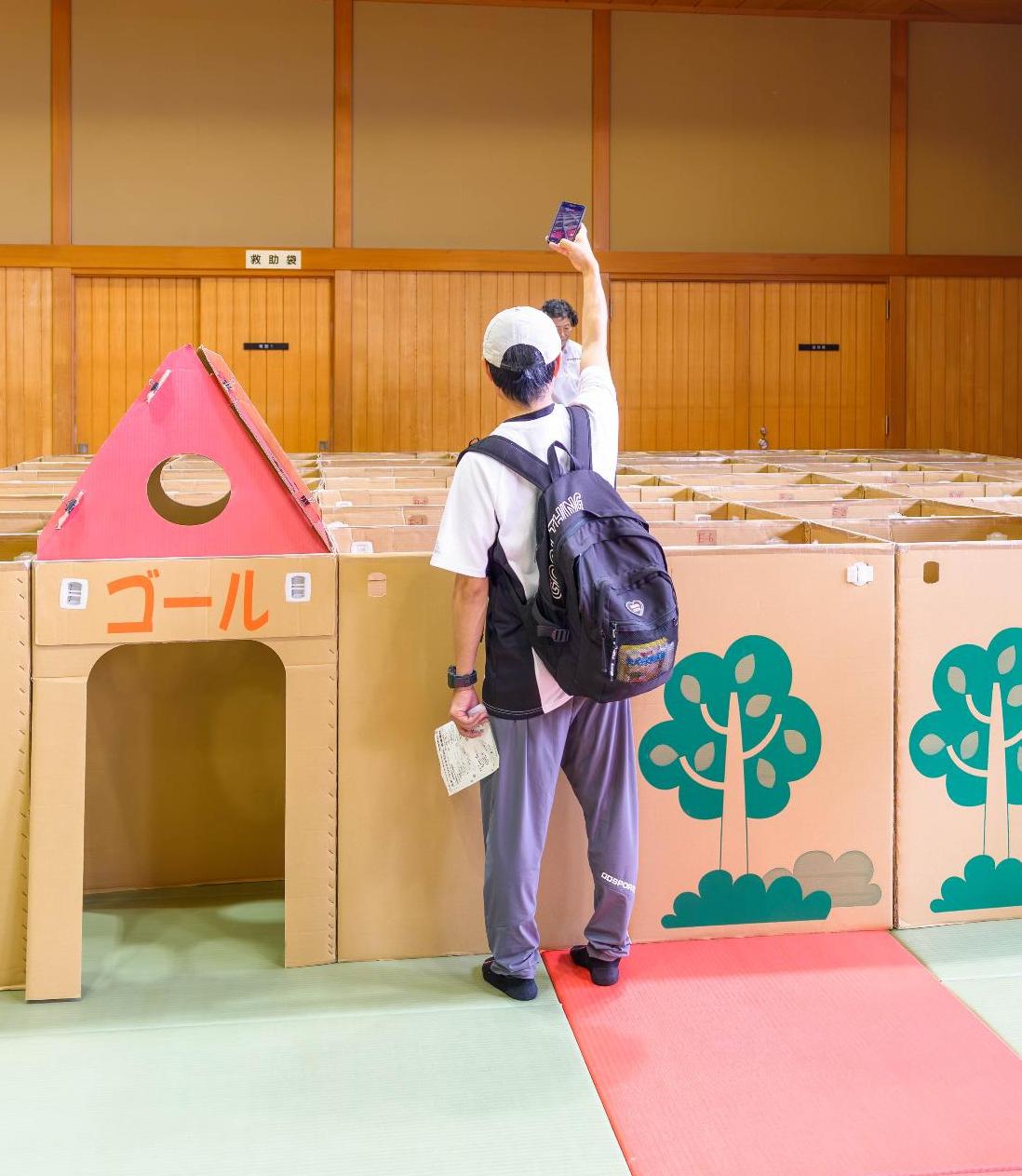 ダンボール迷路