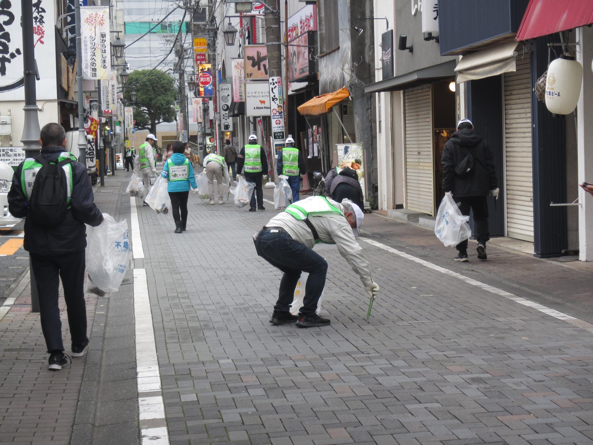 R5大和駅前クリーン活動写真