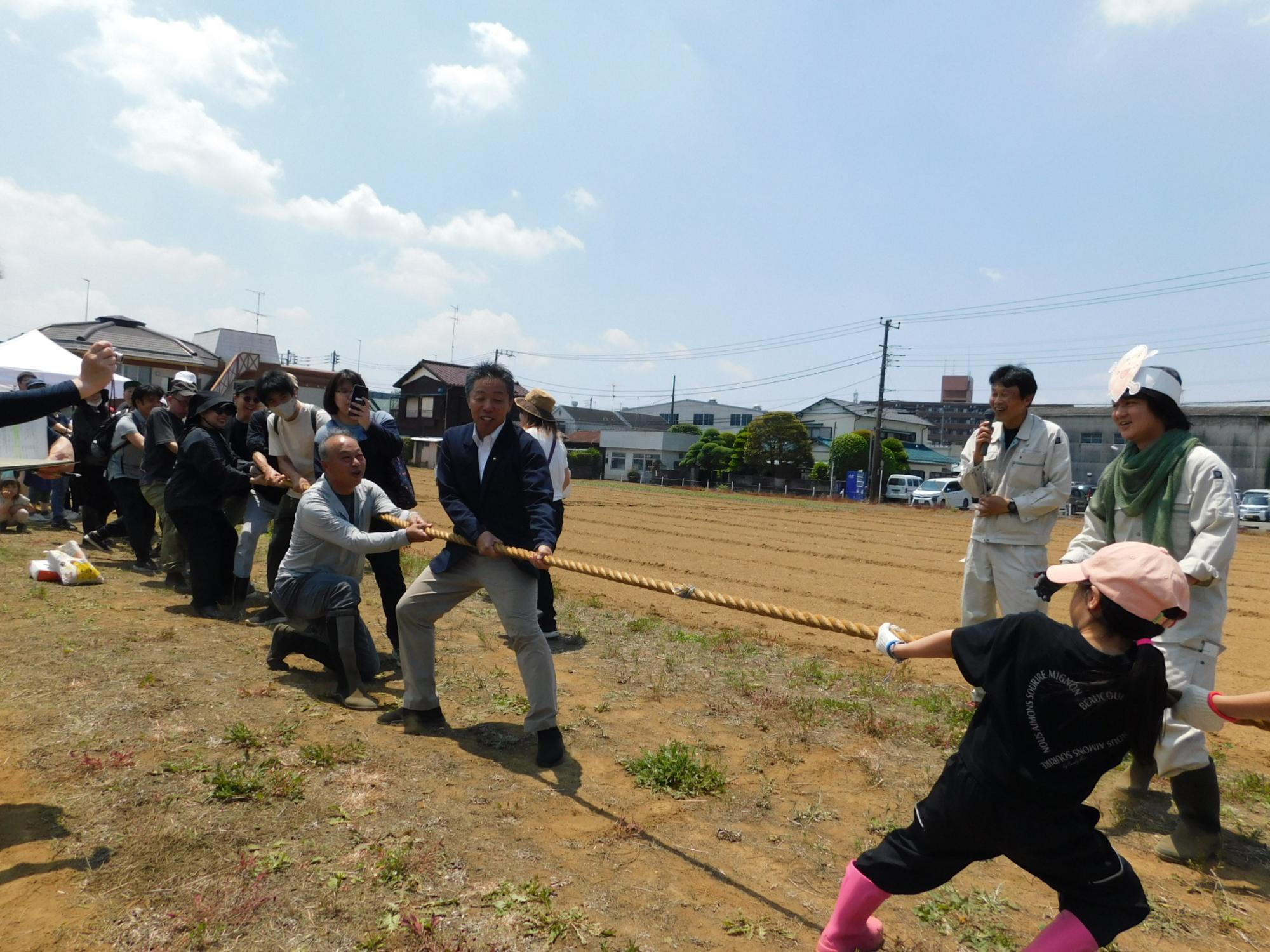 綱引き大会1