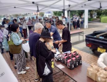 販売列