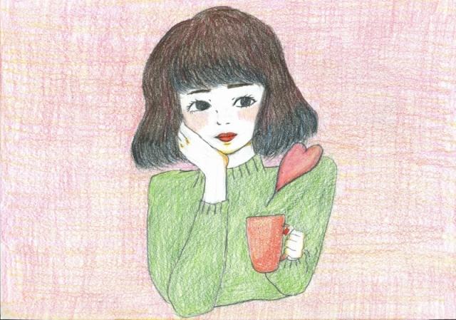 右手は頬に、左手にはコーヒーカップを持ちハートマークが描かれている女性のイラスト