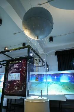 風船爆弾模型 明治大学平和教育登戸研究所資料館所蔵