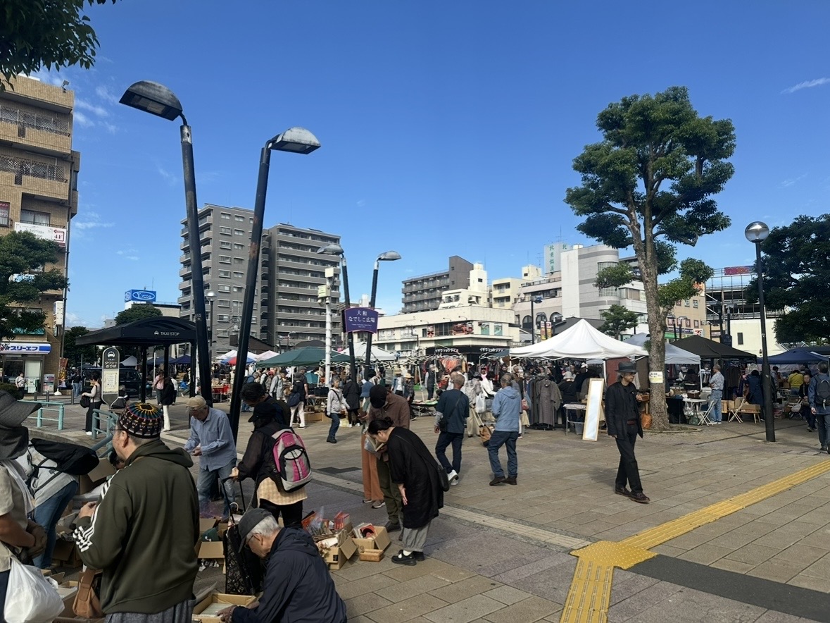 骨董市会場8