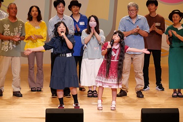 グランプリ受賞者による歌唱