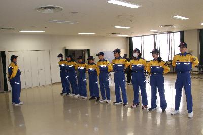 中学生団員が整列している様子